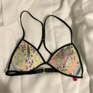 Victorias Secret Womens Size Medium M Bathing Suit Bikini Top Multicolor Beach